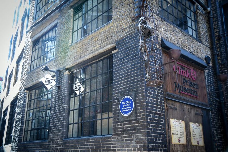 London: Harry Potter Walking Tour and River Thames Cruise - Palace Theatre to Goodwin’s Court and Leicester Square: entertainment landmarks with Potter energy