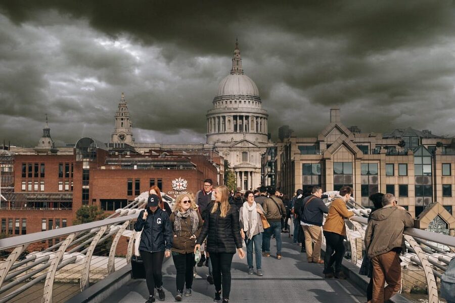 London: Harry Potter Walking Tour in German - A German Hogwarts Walk Through Real London Streets