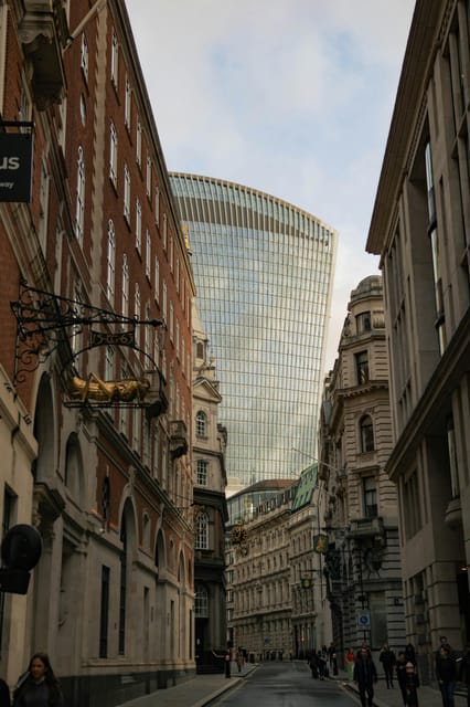 London: Hidden Secrets Of The City Guided Walking Tour - Spitalfields And Ten Bells: Market Life, Then A Respectful Nod To Darker Times
