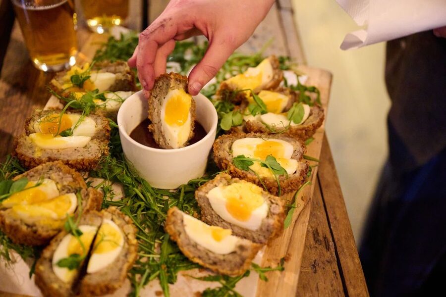London: Historic Pubs, British Ales & Classic Dishes - Should you book London Historic Pubs, British Ales & Classic Dishes?