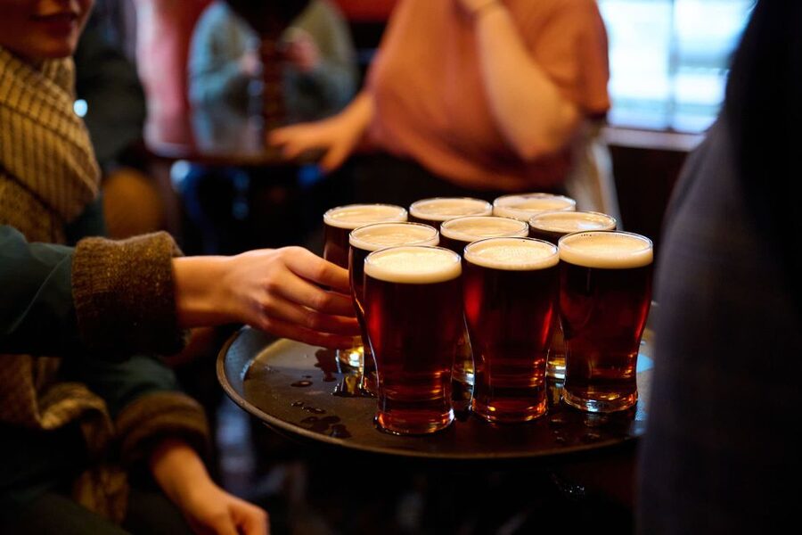 London: Historic Pubs, British Ales & Classic Dishes - Price and pacing: why $93 can work out in London