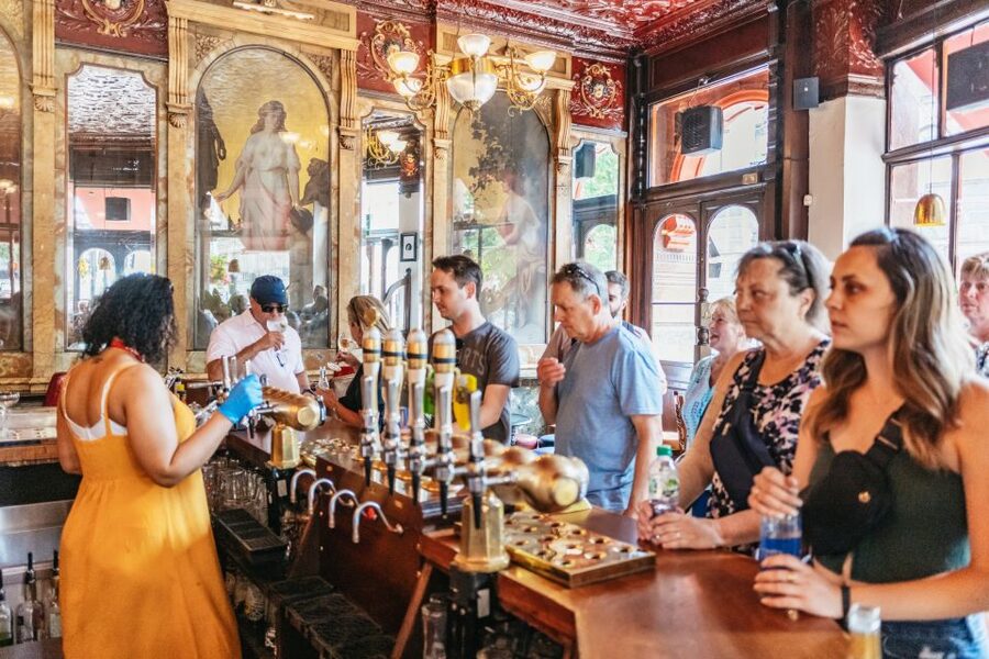 London: Historic Pubs of Central London Walking Tour - The Victorian Gin Palace Stop That Adds a New Angle