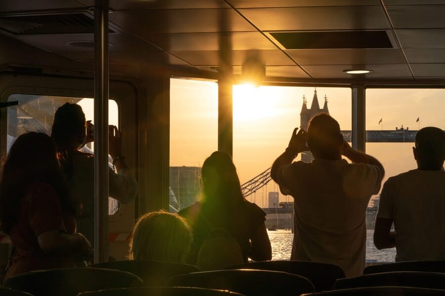 London: Hop-On Hop-Off 1-Day River Sightseeing Adventure - Families and kids: what to know before you go