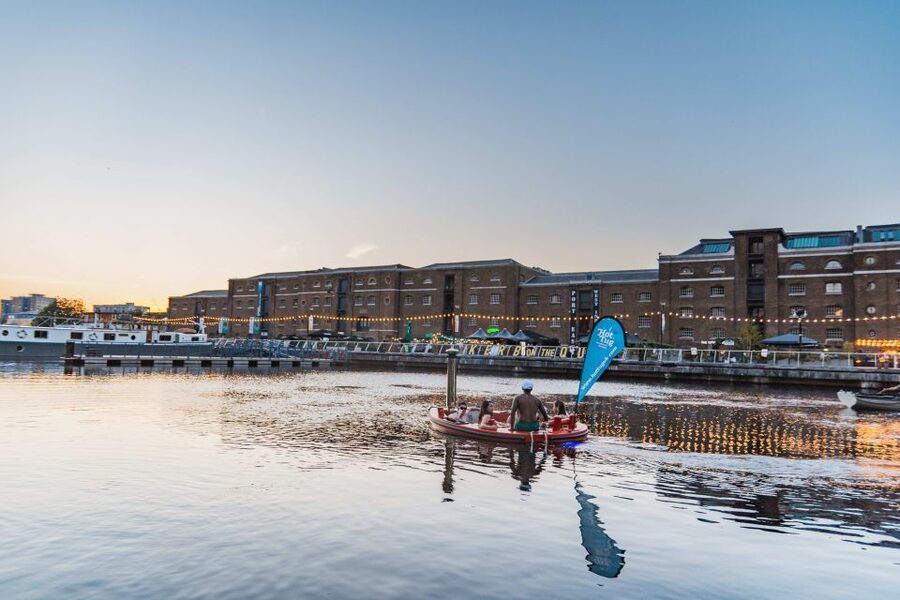 London: Hot Tub Boat Guided Historical Docklands Cruise - Drinks on Board: Keep It Fun, Keep It Simple