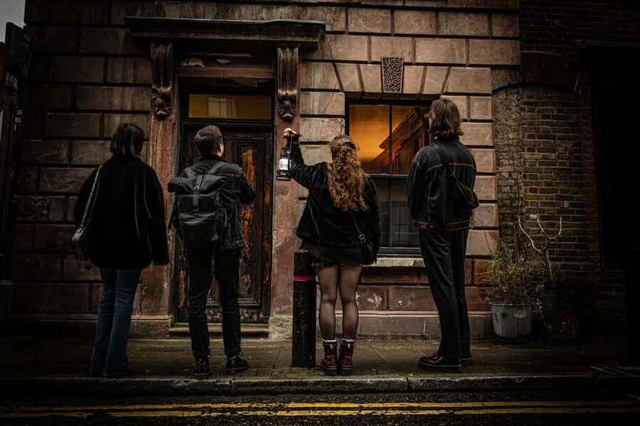London: Interactive Jack the Ripper Night Walking Tour - What you are really paying for at about $22