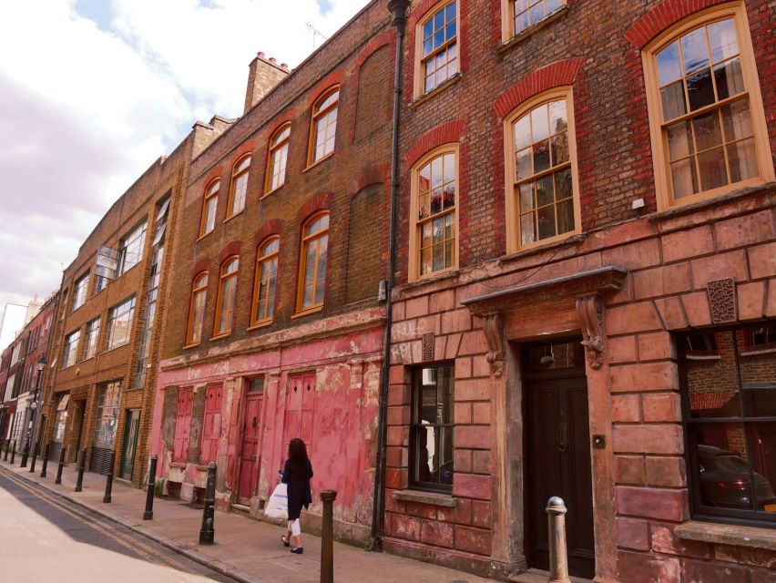 London: Jack The Ripper Tour with Ripper-ologist - Building your own theory: clues, evidence, and the mystery factor