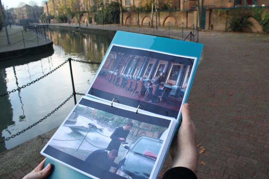 London: James Bond Small Group Mini Coach Tour - MI6 HQ Area: Spotting the Real-World Spy Vibe