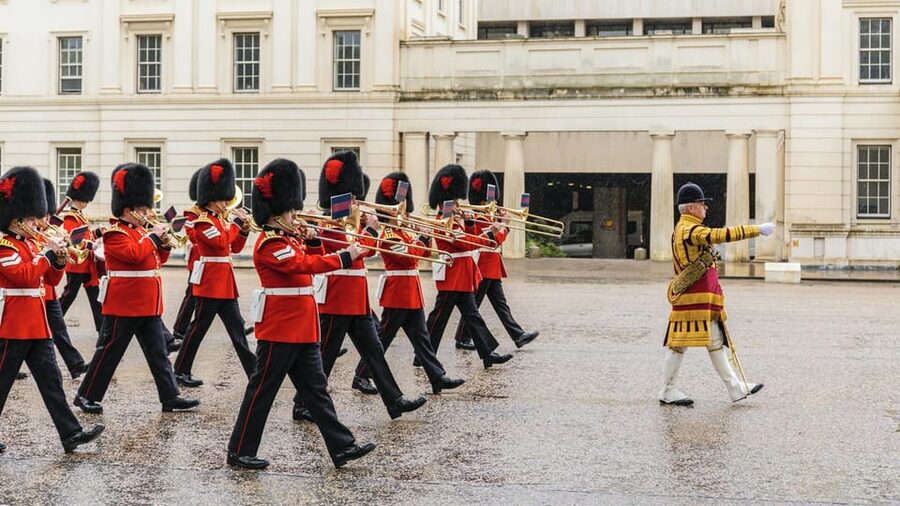 London: Kensington Palace Tour, Guard Change & Afternoon Tea - Price and value: is $147 worth it for a royal day?