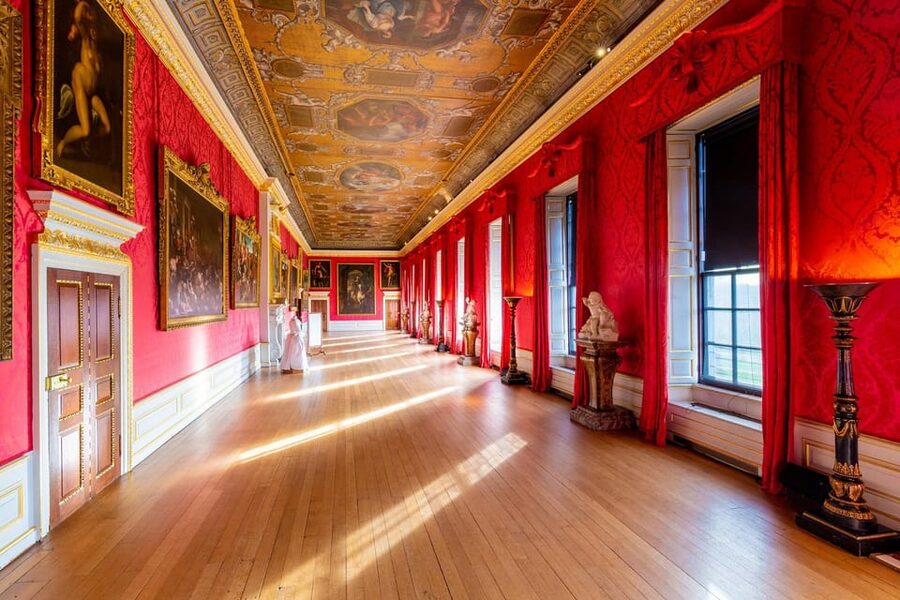 London: Kensington Palace Tour, Guard Change & Afternoon Tea - Should you book this Kensington Palace and Guard tour?