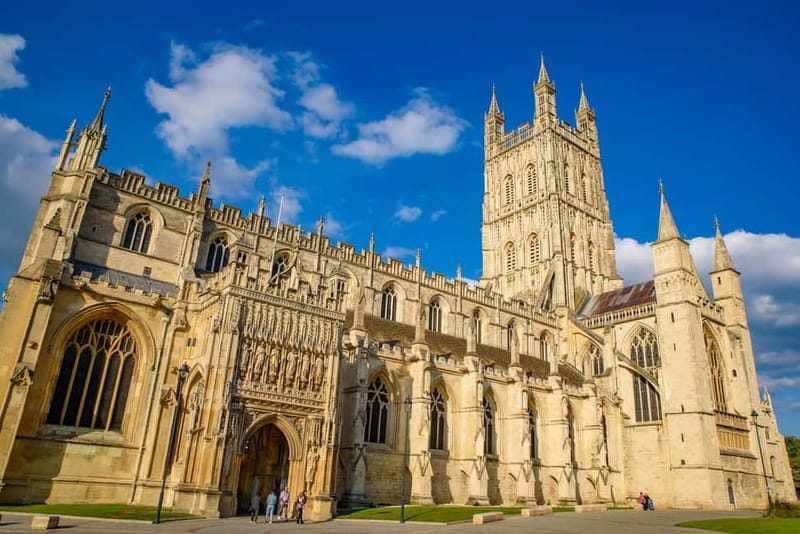 London: Lacock & The Cotswolds Harry Potter Small Group Tour - Lacock Village Walking Tour: Timber Frames and Film-Friendly Streets