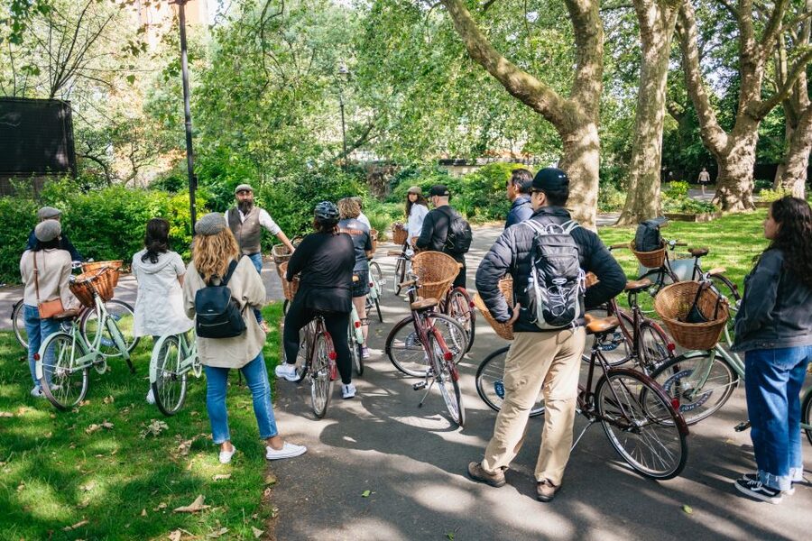 London: Landmarks & Secrets Bike Tour with Pub & Street Art - Key Highlights You Will Actually Notice