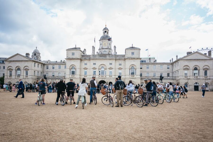 London: Landmarks & Secrets Bike Tour with Pub & Street Art - Meeting Point on Hercules Road, and Why It Matters