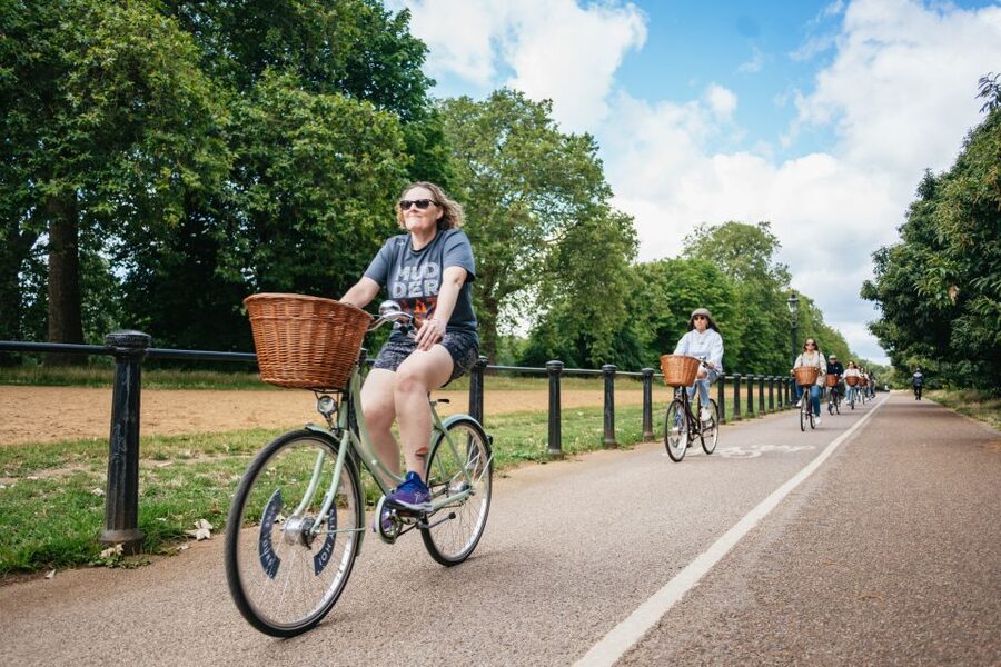 London: Landmarks & Secrets Bike Tour with Pub & Street Art - Price and Value: Is $101 a Smart Deal?