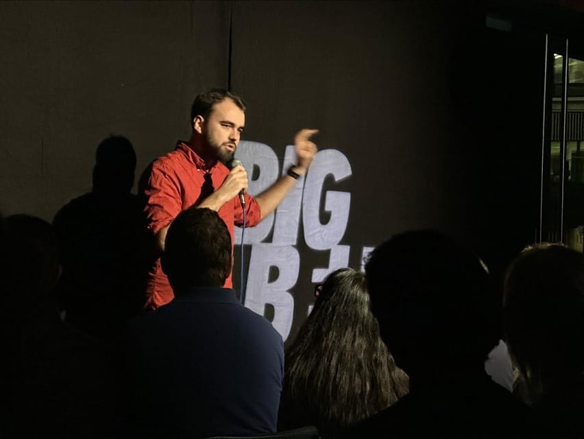 London: Live Comedy Show at Big Belly Bar and Comedy Club - The Show Format: 4 to 6 Comedians and a Mix of Styles