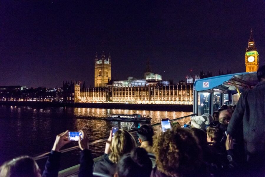 London: Nighttime Open-Top Sightseeing Tour with Live Guide - Where to Sit for the Best Views (Upper Deck vs Downstairs)