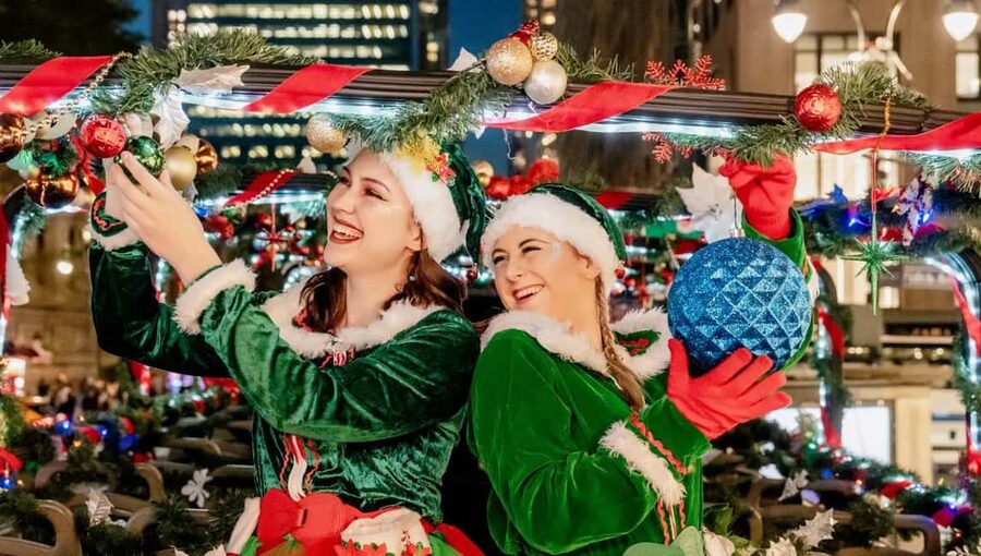 London: North Pole Express Tour with Santa & Festive Fun - Festive storytelling and carol sing-alongs, with real participation