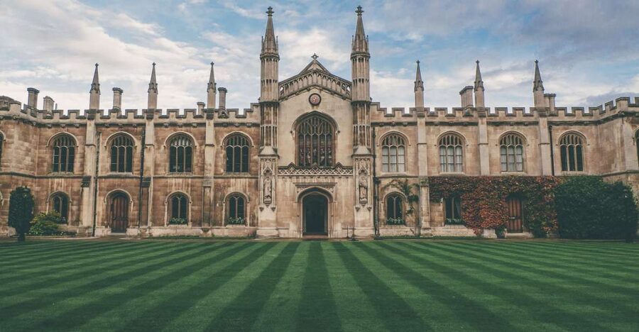 London: Oxford and Cambridge University Town Tour with Guide - Oxford free time: how to use about 2 hours well