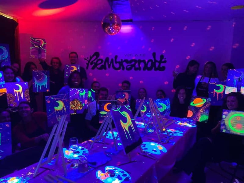 London: Paint and Sip in the Dark with Bottomless Drinks - Your 2-hour neon paint-and-sip game plan