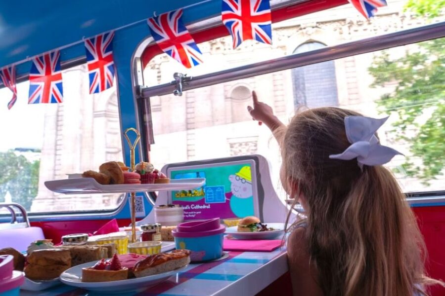 London: Peppa Pig Bus Tour with Entertainment - Meeting at Temple Station, Then Getting Settled Fast