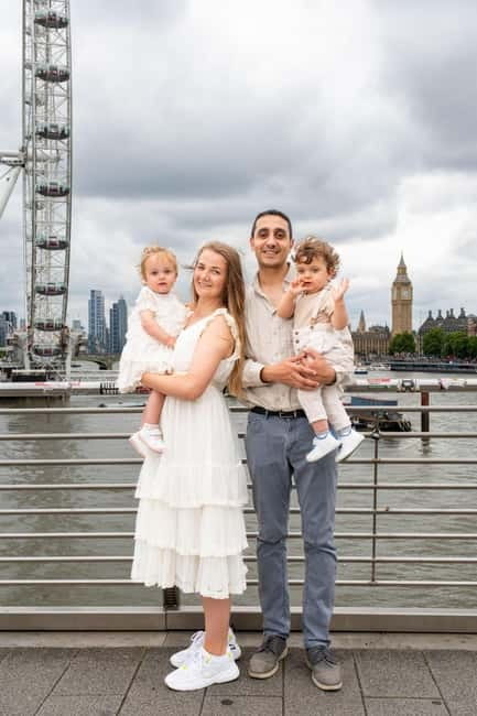 London Photoshoot 1 Hour - Customisable - Matching Iconic Landmarks to Your Exact Style