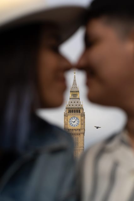 London Portraits Tour – Receive All Photos Same Day - Key moments that make this portrait session click