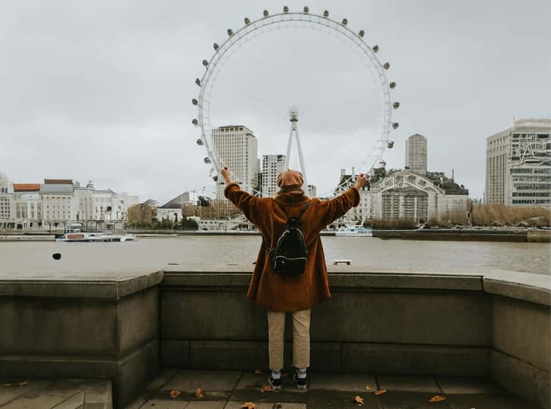 London: Private travel vacation photoshoot -Romantic Special - Key highlights to know before you book
