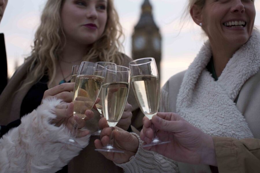 London: River Thames Dinner Cruise with Live Jazz - Who This Thames Jazz Dinner Cruise Suits Best