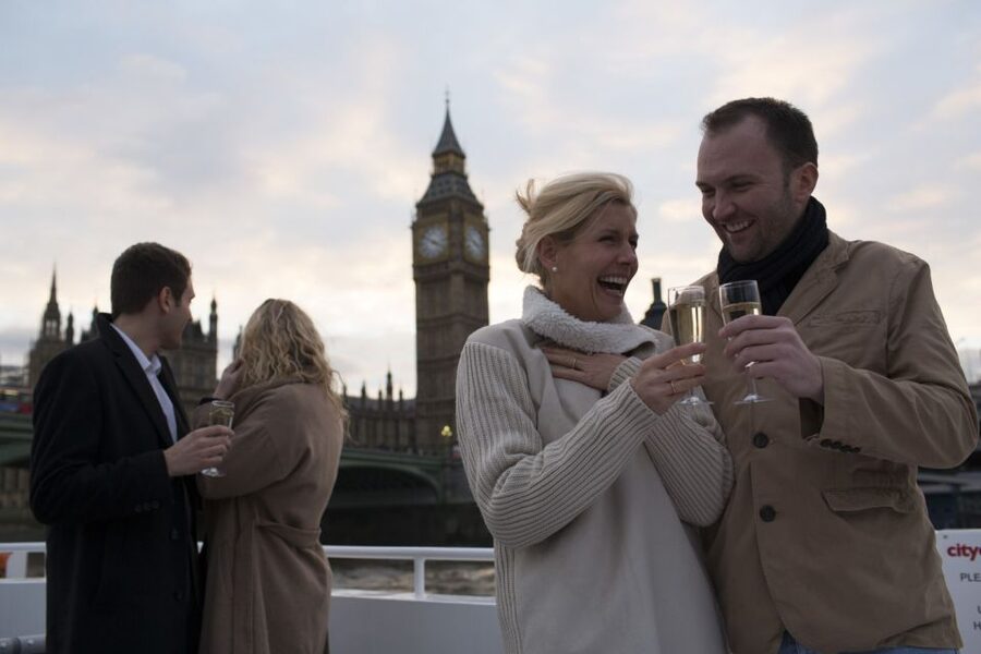 London: River Thames Evening Cruise with Bubbly and Canapés - Key highlights you should know