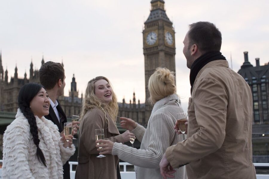 London: River Thames Evening Cruise with Bubbly and Canapés - Price and value: is $37 reasonable for what’s included?