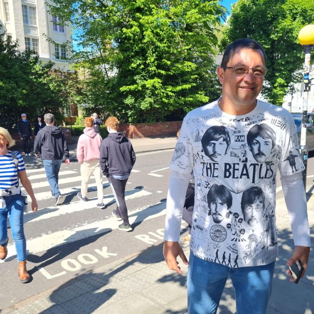 London: Rock N Roll Beatles Private Black Cab Tour - Why the Black Cab format is perfect for rock fans