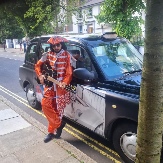 London: Rock N Roll Beatles Private Black Cab Tour - Abbey Road and the Beatles photo moment you came for