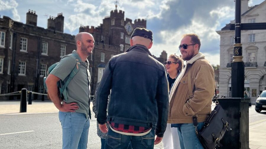 London: Royal Historic Pubs Walking Tour - Price, pace, and what to budget for drinks at the pubs