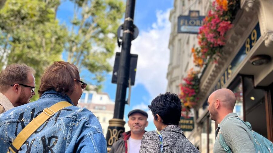 London: Royal Historic Pubs Walking Tour - Who should book this London royal pub walk?