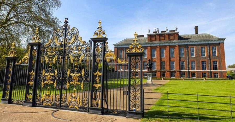 London: Royal Kensington Guided Walking Tour - Kensington Palace exterior, the stories behind the walls