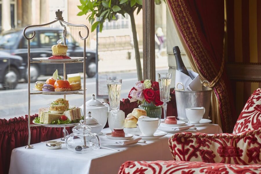 London: Royal Tour with Afternoon Tea at the Rubens - Who this Royal Tour with Afternoon Tea suits best