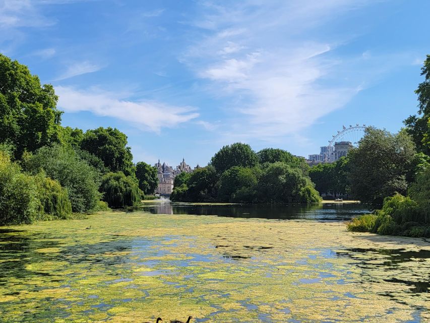 London: Royal Walking Tour and Buckingham Palace Audio Tour - Buckingham Palace skip-the-line entry, what to expect once you are inside