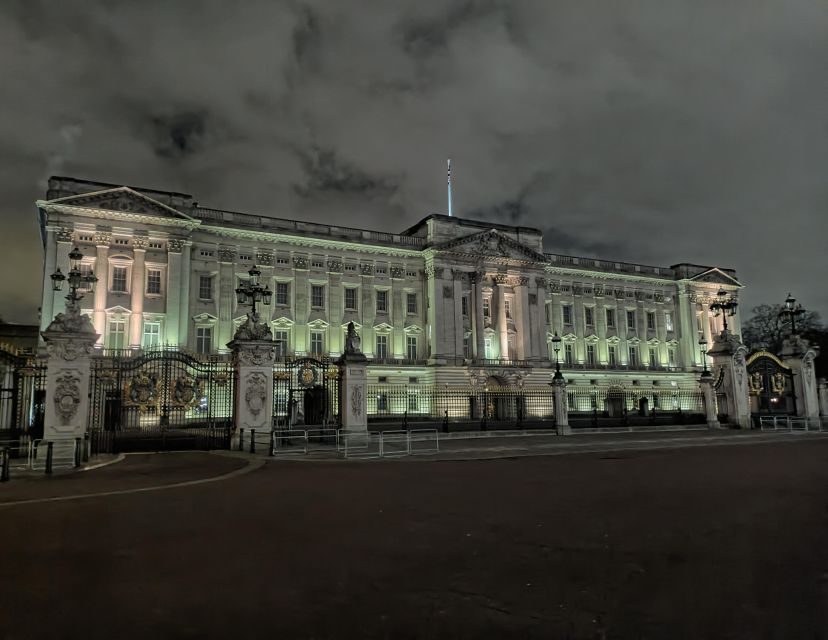 London : Royal Westminster By Night Walking Tour - Why Westminster after dark hits differently than daytime