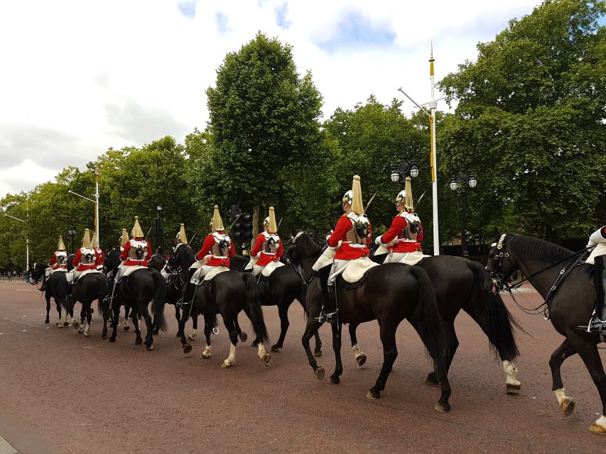 London: Royalty Walking Tour with Changing of The Guard - Key takeaways before you set off