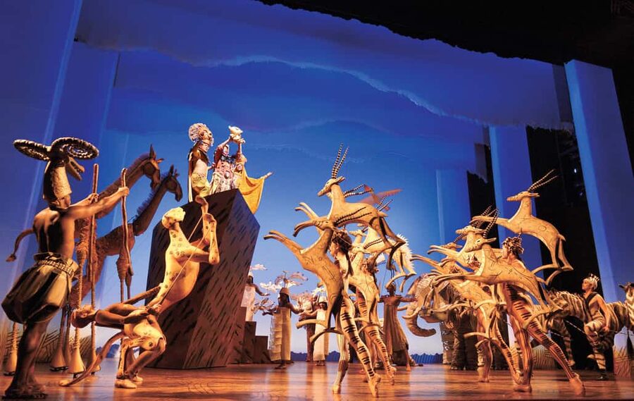 London's West End: Ticket to The Lion King - Getting seated without stress: timing, tickets, and rules