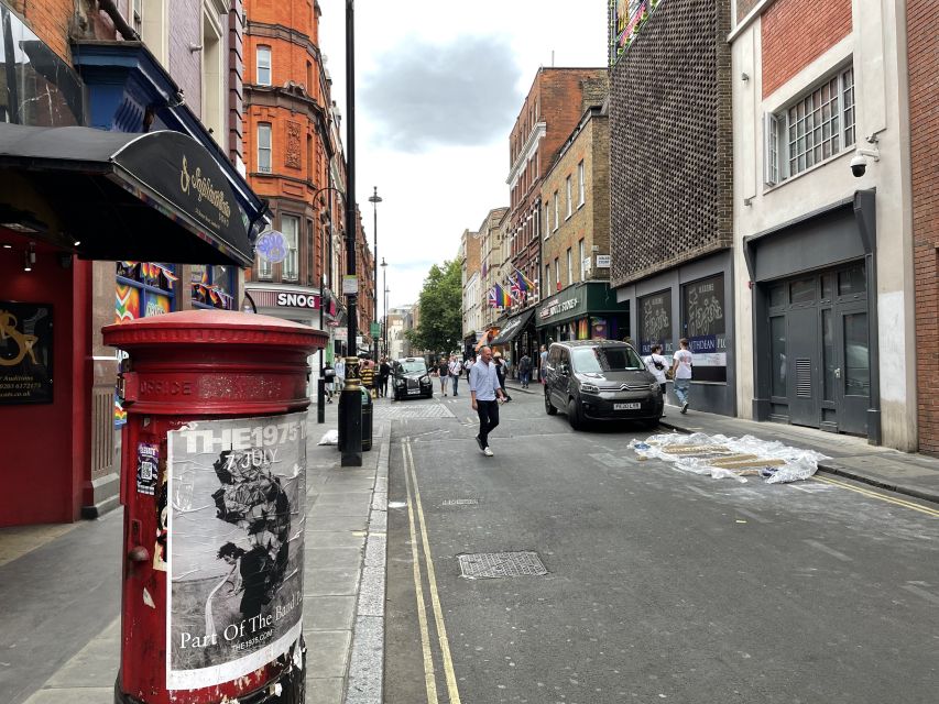 London: Sex Pistols and Punk Music Walking Tour - Key things to notice on this punk walking route