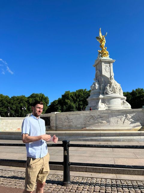 London: Sightseeing Tour - in clear, slow English - St James’s Park walk, pelicans, and a needed break from crowds