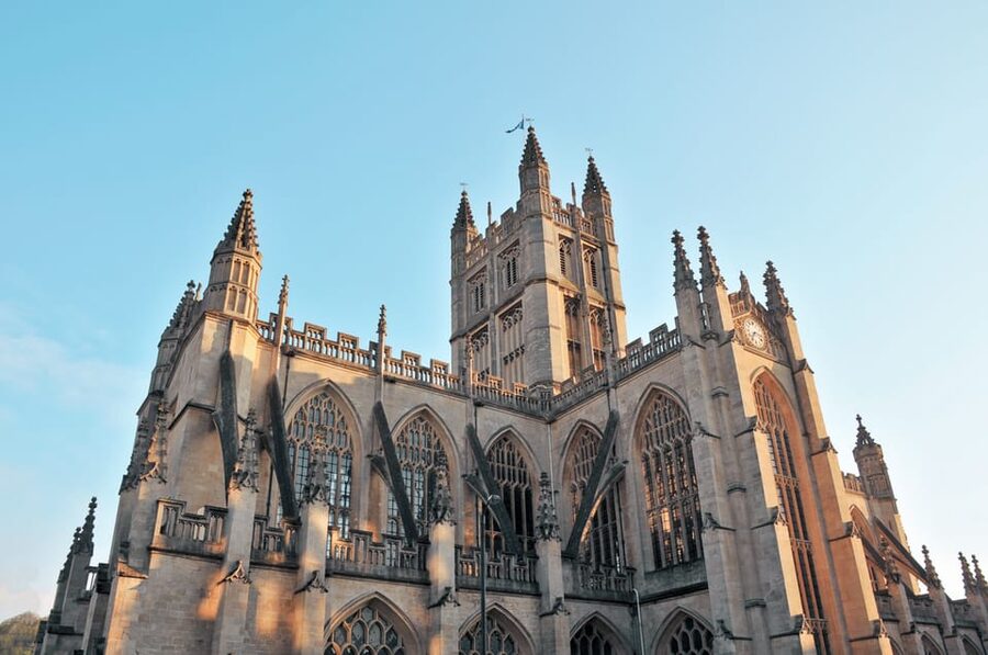 London: Stonehenge & Bath Day Trip with Optional Roman Baths - Afternoon tea at the Pump Rooms, plus live classical music