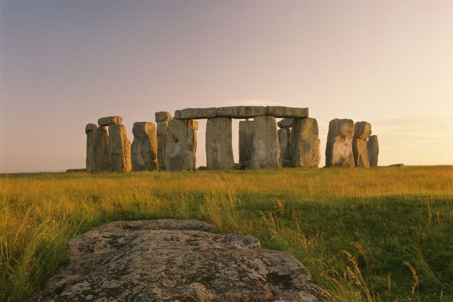 London: Stonehenge, Bath, Lacock, & Avebury Small Group Tour - Bath and Aqua Sulis: Roman baths plus the spa town you can actually enjoy