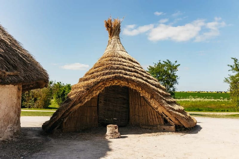 London: Stonehenge Morning or Afternoon Tour Optional Lunch - Weather, walking comfort, and what to pack