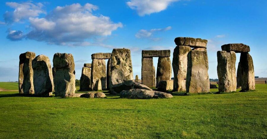 London: Stonehenge, Stratford-Upon-Avon, and Bath Day Trip - Shakespeare’s Schoolroom and Guildhall, the Tudor lesson and quill writing