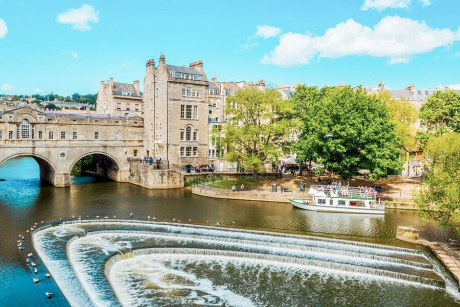 London: Stonehenge, Windsor, and Bath Day Trip by Bus - Windsor Castle and the Historic Old Town Walk