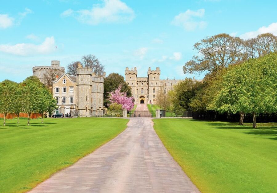 London: Stonehenge, Windsor, and Bath Day Trip by Bus - Price and What You Get for $120 Per Person