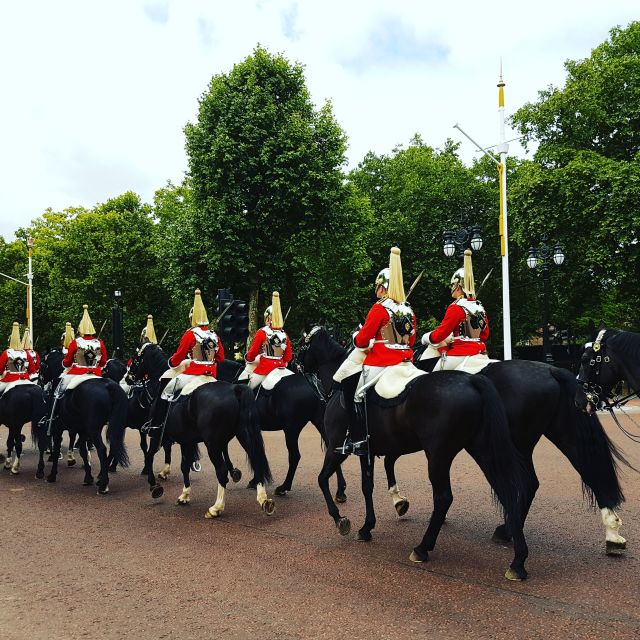 London: Thames River Cruise and 3-Hour Westminster Tour - Westminster Abbey, Big Ben, and the Houses of Parliament: what you’re really seeing
