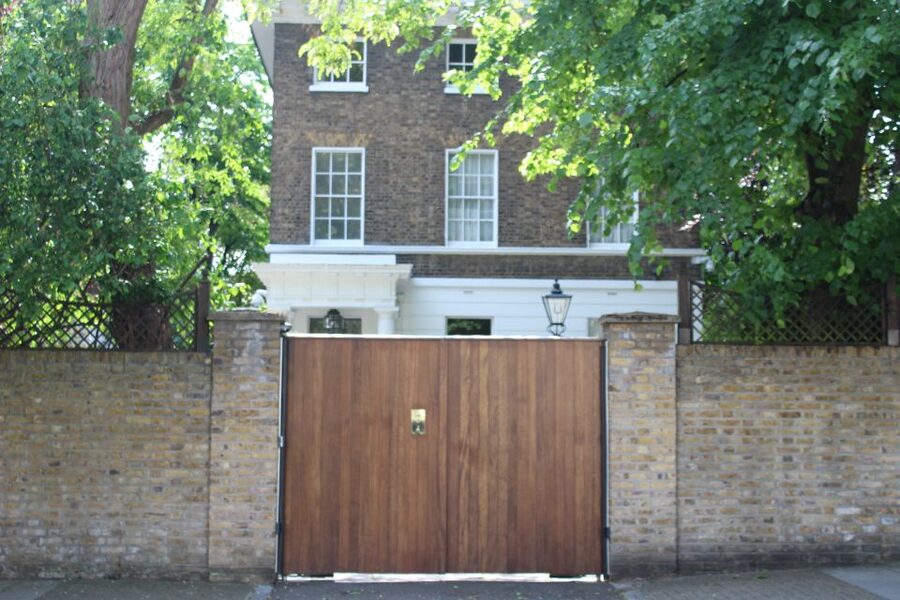 London: The Beatles Walking Tour of Marylebone and Abbey Rd - Price, value, and what you really get for $22