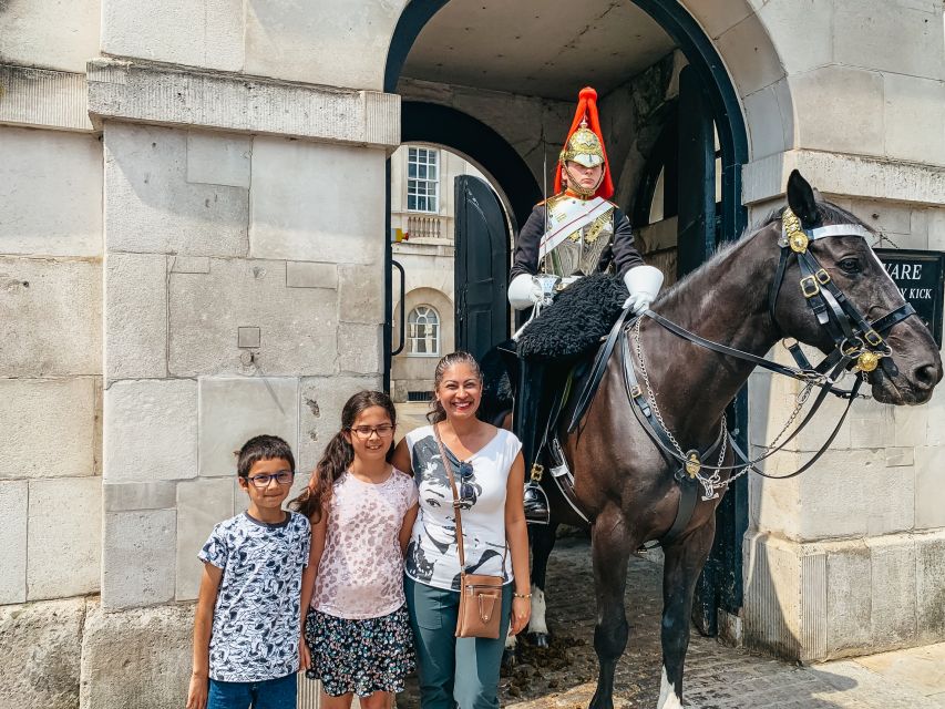 London: The Changing of the Guard Tour and Buckingham Palace - Westminster Abbey Exterior and the Royal Corridor: More Than a Photo